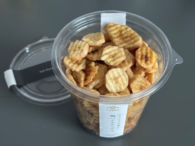 甘じょっぱさが絶妙！ 久世福商店「塩バナナチップス」を食べてみた