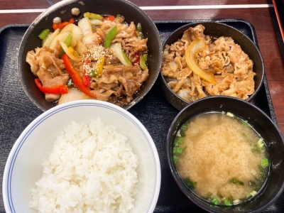 満足度2倍！ 吉野家「W定食（牛皿・牛プルコギ定食）」は新メニュー×定番の最強コンビだった！｜グルメニュース 