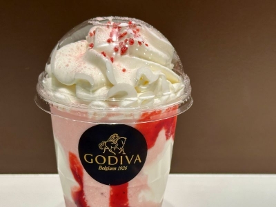 まるで苺みるく♪ GODIVAの「ストロベリー ショコリキサー」で幸せ気分