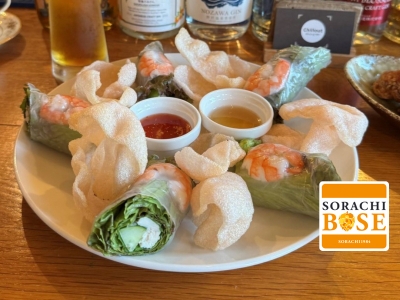 【奈良県 奈良市　チルアウト ダイニングバー】大人気の「生春巻」でスタート！ お得な「飲み放題付きコース」多彩な料理を楽しめるオリエンタルダイニングバー｜サッポロ　SORACHI 1984