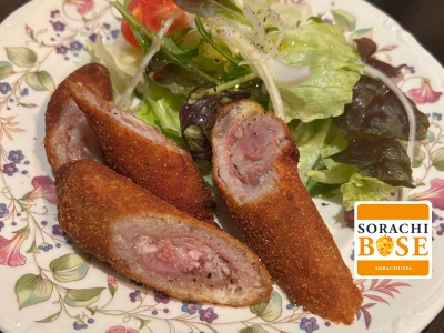 【広島市 中区　ラ  コルドベッサ】アンダルシアで愛される人気のロールカツ「フラメンキン」をはじめ、南スペインの多彩な郷土料理と本場のワインやビールを堪能できるバル｜サッポロ　SORACHI 1984