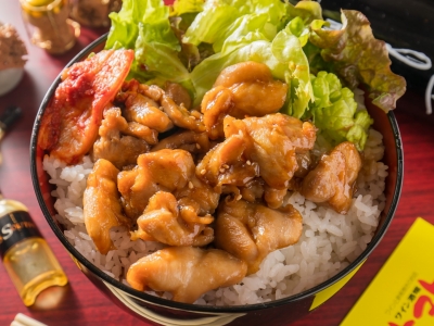 ご飯がすすむ！テリチキ丼！ 756円(税込)