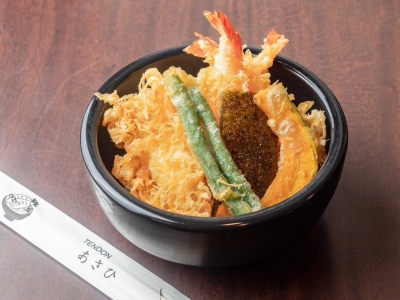 秘伝のタレが味の決め手☆「天丼」600円（税込）