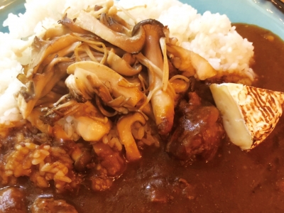 4種のキノコカレー♪ 950円（税込）