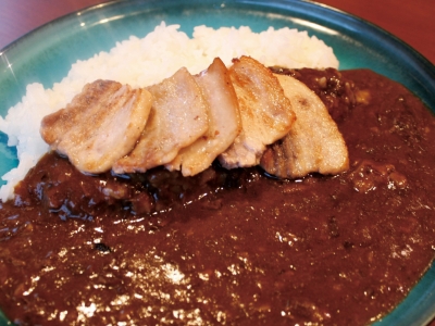 ジューシーなポークグリルカレー♫ 950円（税込）