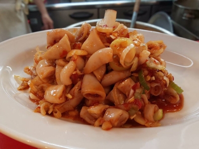 台湾料理の定番！コブクロ☆彡 842円（税込）
