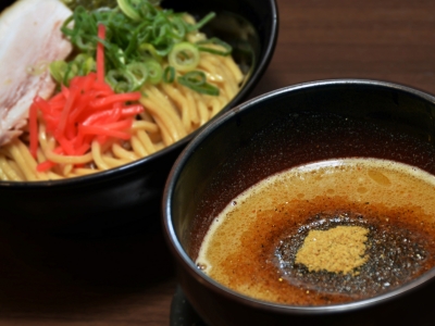 熊本風☆濃厚豚骨つけ麺　880円（税込）