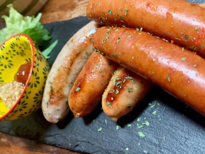 5つの味を一度に味わえる☆「ウインナー5種盛り」　800円（税込）