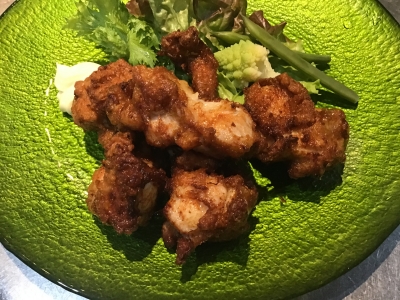 揚げたてジューシー！T.T.T.のからあげ♪　800円（税込）