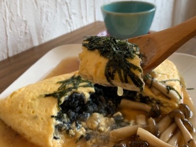 オムライスと自慢のコーヒーをセットで♪　1,500円（税込）