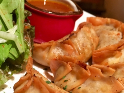 ジャマイカ風！カリッと香ばしい「ジャークスパイス揚げ餃子」　600円（税込）