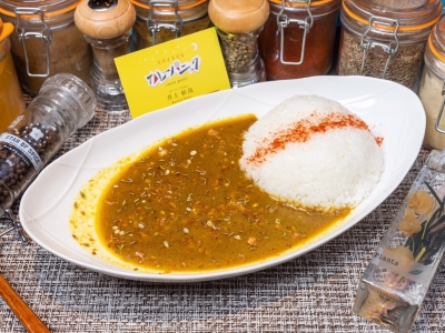 お急ぎの方に！ぶっかけカレー！　600円（税込）