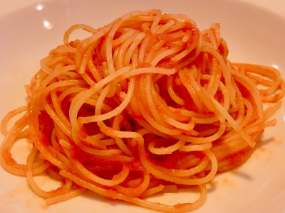 トマトの旨みたっぷり！トマトソーススパゲッティ　1,200円（税込）