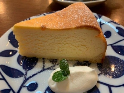 しっとり、なめらか♪ ベイクドチーズケーキ　450円（税込）