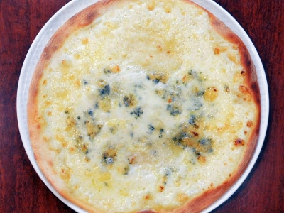 チーズ好き必食！ ゴルゴンゾーラとはちみつのピッツァ　1,000円（税込）