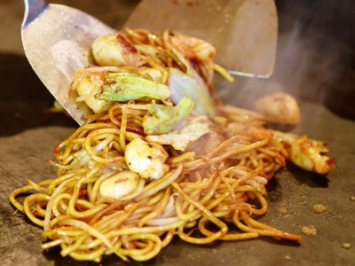 もっちり太麺 ソース焼きそば（海鮮）　896円（税込）