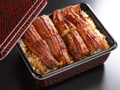 創業以来継ぎ足し！ 秘伝のタレが染み込む 上鰻丼　3,280円（税込）