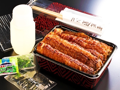 3度おいしい！ ひつまぶし（薬味・出汁付）　3,990円（税込）