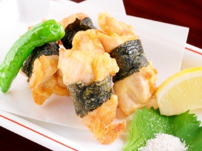 鶏とのりのさくさく感　磯辺揚げ弁当　780円（税込）