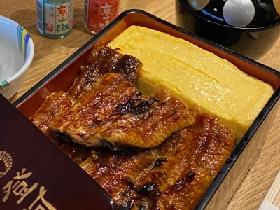 ふわふわ卵焼き入り  特黄金うな重　3,348円（税込）