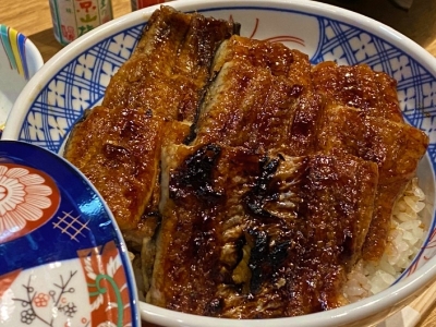 厳選うなぎを堪能！  うな丼　3,132円（税込）