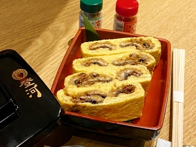 名古屋コーチンの卵焼きでくるっと巻いた　鰻巻き　1,404円（税込）