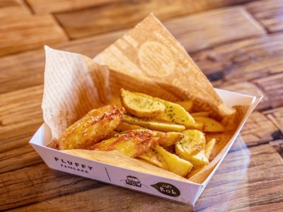 2つの味が楽しめる♪  ポテト2種盛　410円（税込）