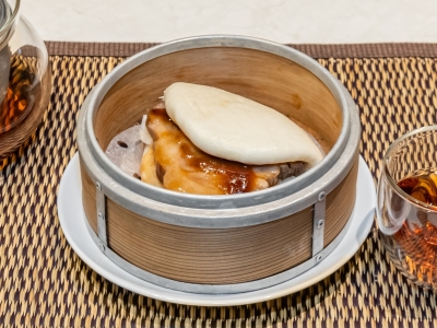 トロトロ煮込んだ  角煮豚まん　540円（税込）