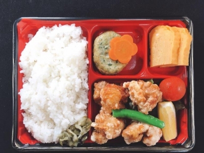 銘柄鶏を使用！ 唐揚げ弁当　780円（税込）
