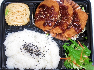 ヘルシーさが人気　ヒレカツ弁当　750円（税込）