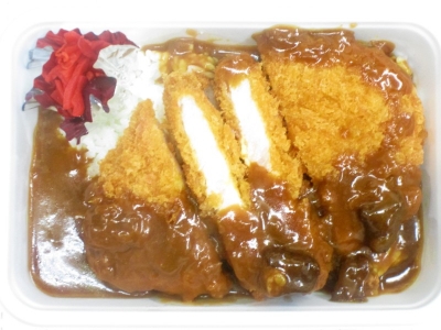 チーズたっぷり　Wチーズササミカレー丼 　680円 （税込）