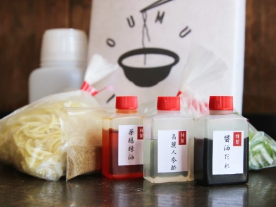 各種担担麺（生麺）　各700円（税込）