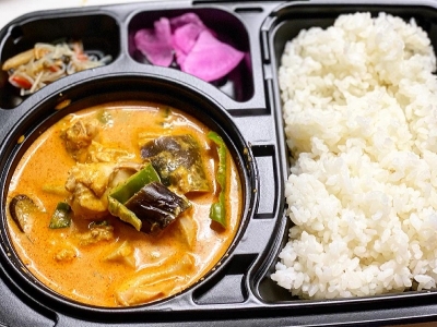 レッドカレー　650円（税込）