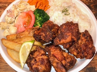 ジューシー唐揚げ弁当　860円（税込）
