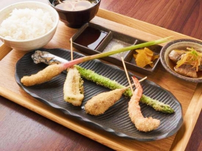 国産アスパラが入った　串揚げ御前　1,500円 (税込)