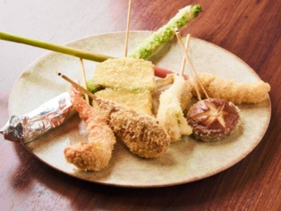 さくさくの　単品　串揚げ　7本　1,680円（税込）