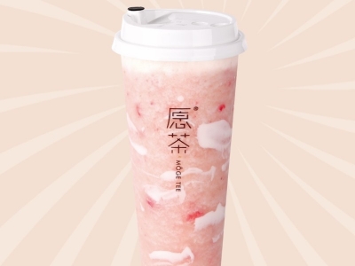 ピーチチーズウーロンティー Mサイズ650円（税込）/ Lサイズ750円（税込）