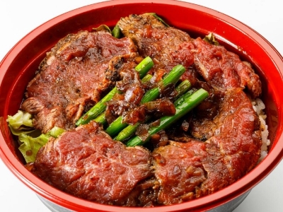 馬ヒレステーキ丼　2,400円（税込）