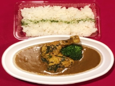 骨付きチキンカレー 　864円(税込)
