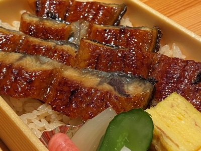 うなぎ弁当　1,300円（税込）