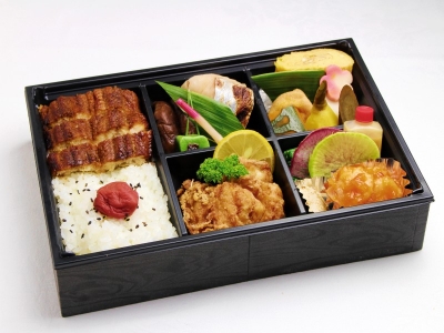 穴子幕の内弁当　1,500円 （税込）（前日までの要予約）