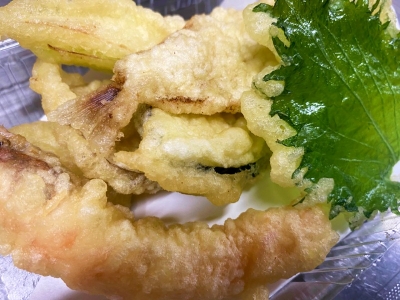 天ぷらの盛り合わせ 　900円（税込）