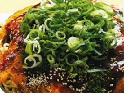 肉玉うどん　830円（税込）