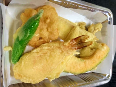 エビと野菜の盛り合わせ　1,400円 （税込）