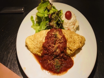 オムライス　780円（税込）