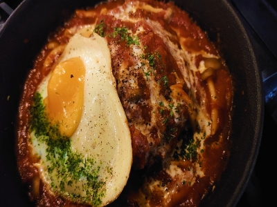 トマト煮込みハンバーグ　1000円（税込）