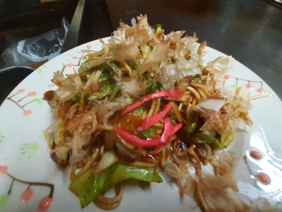 焼きそば　700円（税込）