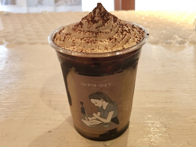 チョコレートカフェラテ　550円（税込）
