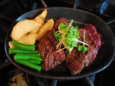 ステーキ  1,280円 （税込）