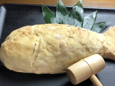 鯛の塩釜焼き　2,000円～4,500円（税込）